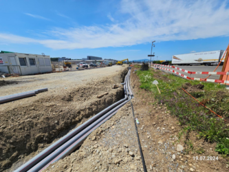 Stromleitungen mit Weitblick Stromleitungen mit Weitblick